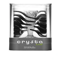 masturbador masculino cryta con hojas flotantes tenga